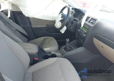 2014 Volkswagen Jetta 2.0L S from USA, damaged, VIN 3VW1K7AJ1EM439126